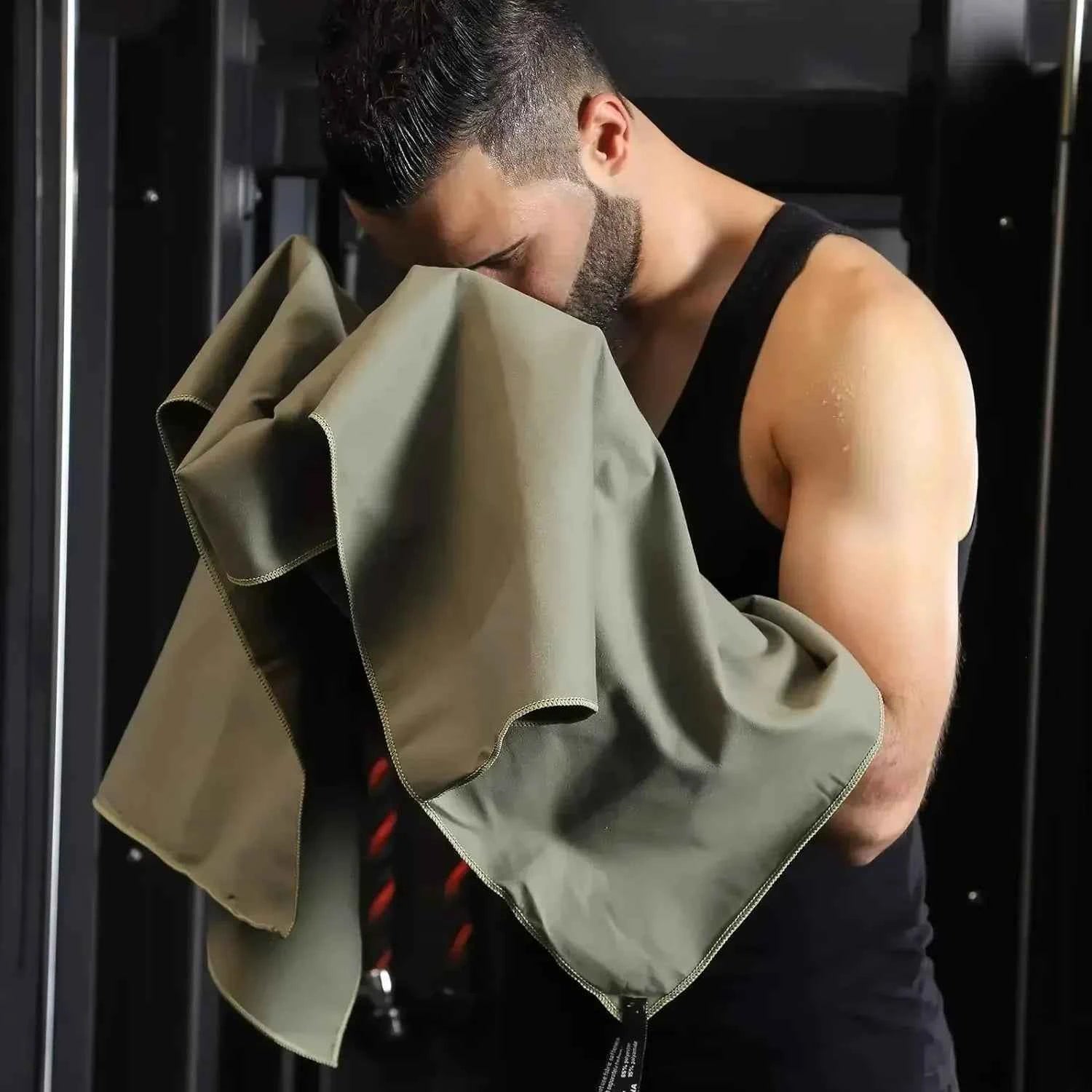 Quick-Dry Microfiber Towel - Ultra Absorbent, Compact & Sandproof for Gym, Beach, Travel & Swimming, Lightweight Sports Towel
