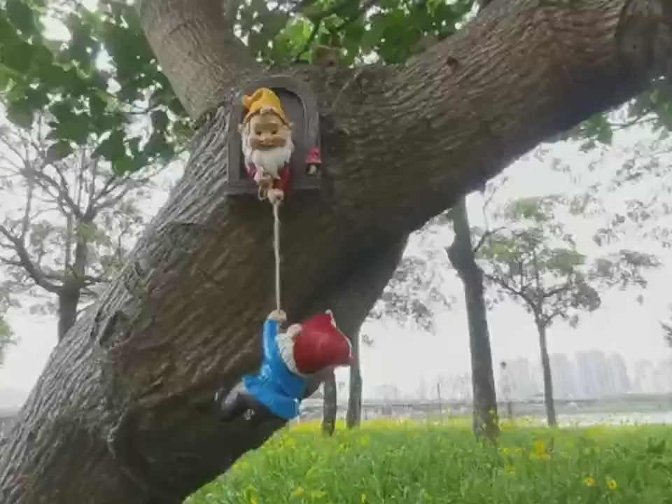 2pcs Whimsical Gnome Climbing Statues for Trees - Outdoor Garden & Patio Wall Decor, Resin, Whimsical Garden Decor